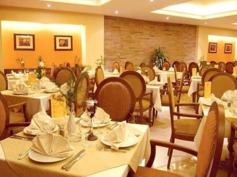 فندق سيزرز بارك بيروت المظهر الخارجي الصورة
